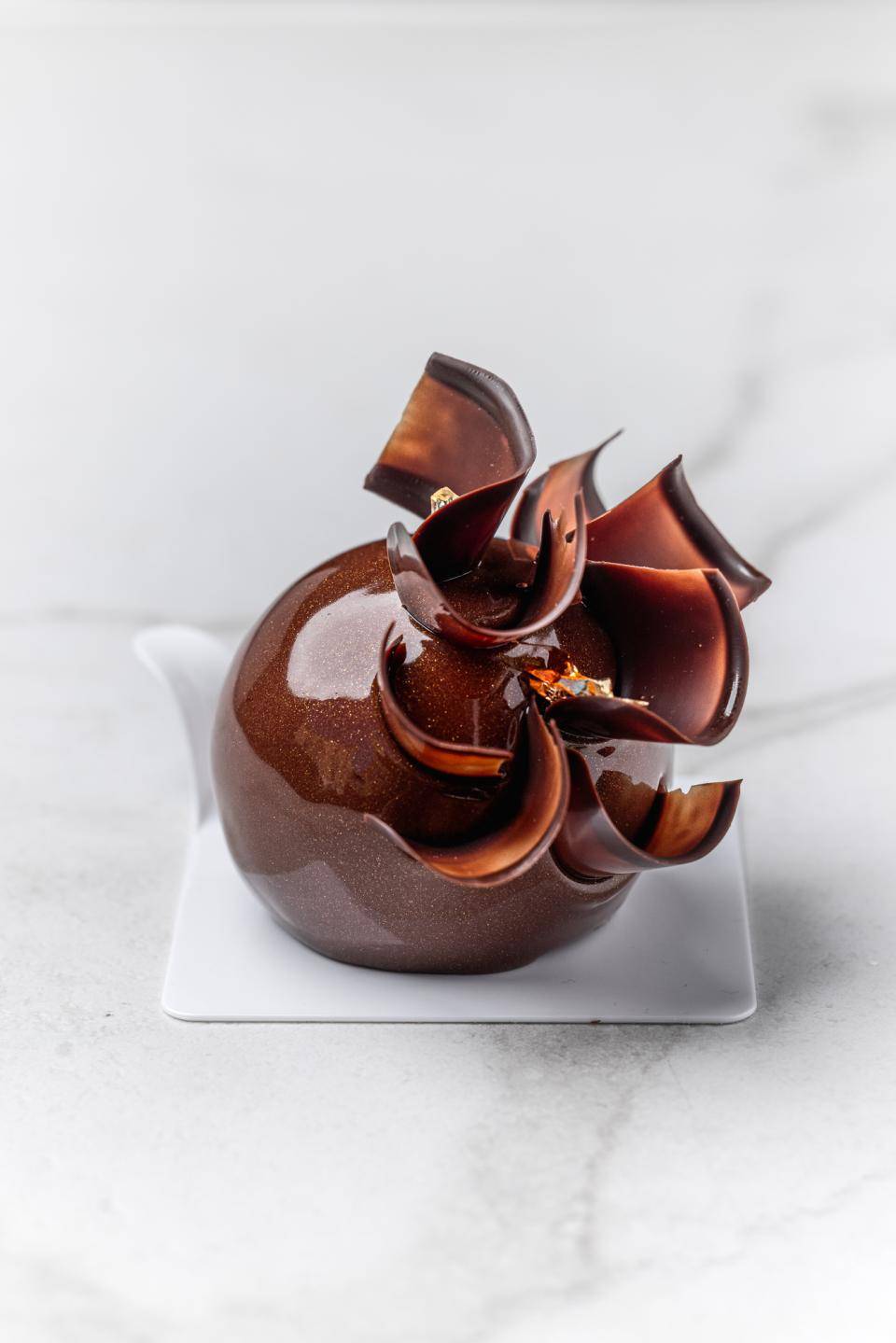 Petit Gateaux by Antonio Bachour