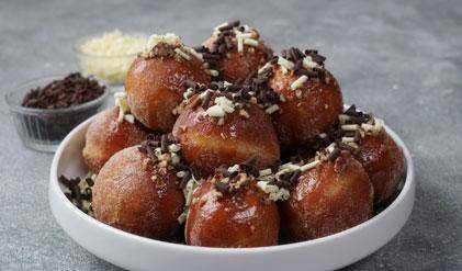 Cinnamon pecan Chocolate Donut Bites
