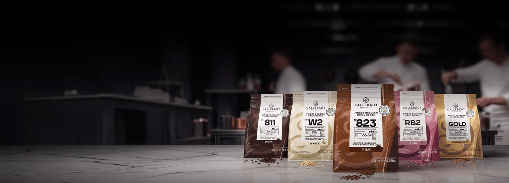 Podstawowa oferta czekolad Callebaut: 811, 823, W2, GOLD, Ruby, RB2
