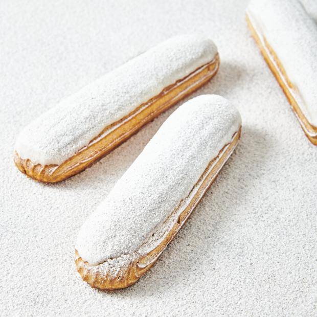 vanilla eclair