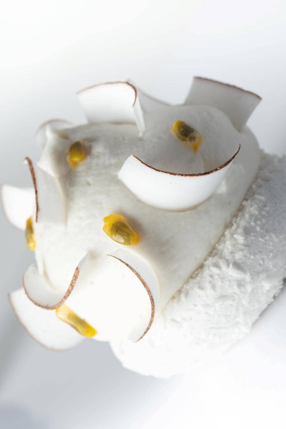 Coconut entremet