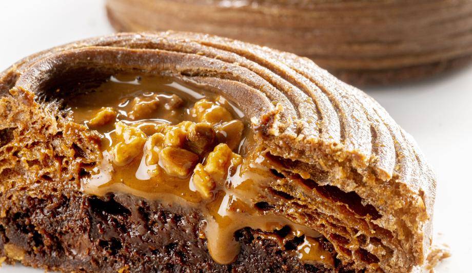 caramel nut viennoiserie cross section