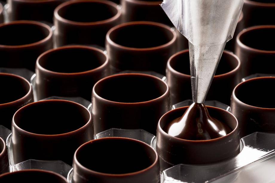 filling bonbons