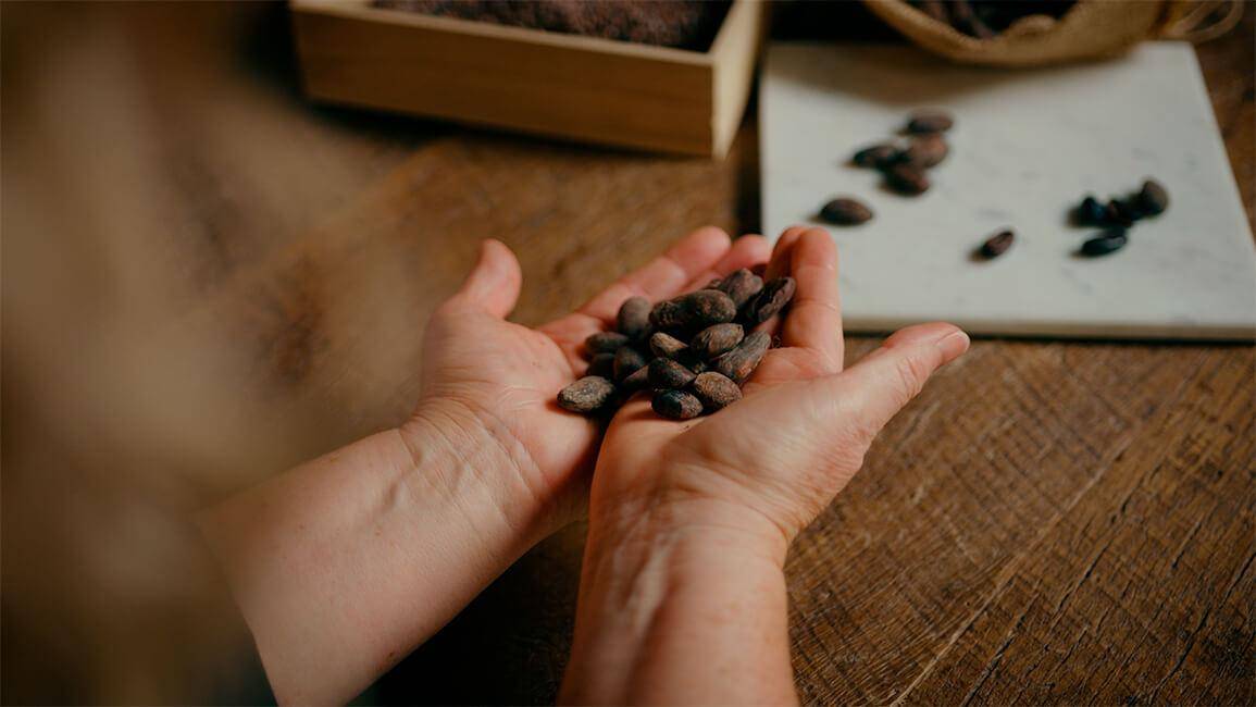 THE ORIGINAL CALLEBAUT WHOLE BEAN ROASTING 
