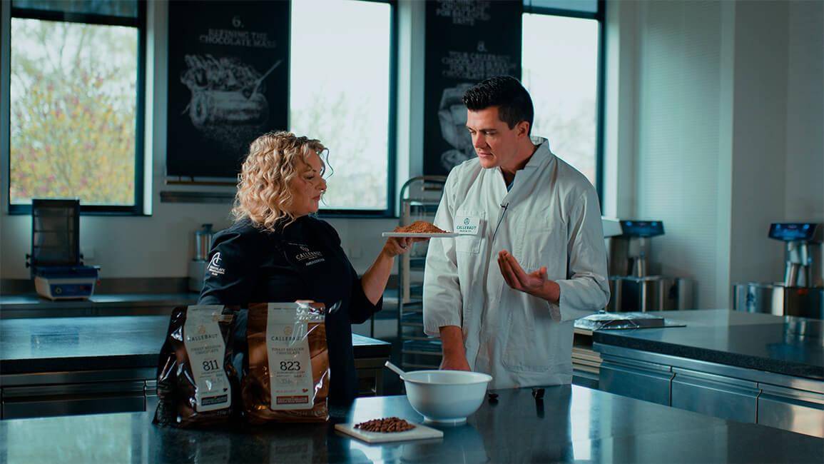 Kirsten Tibballs and Callebaut expert talking about conching 
