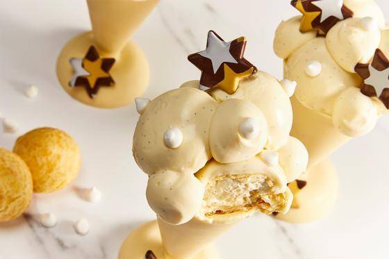 New Year cream puffs 