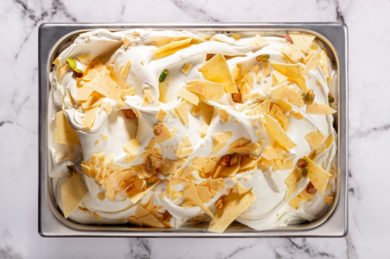 Stracciatella gelato, sticks and dipping